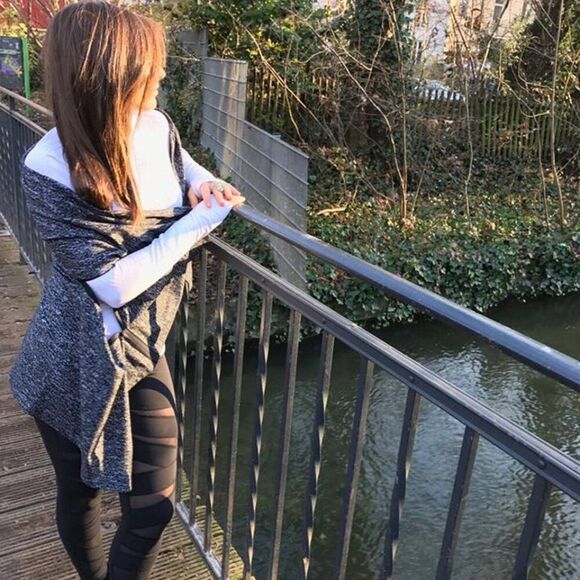 Lululemon Vinyasa Wrap - Picture 7 of 7